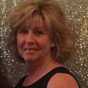 Meet your Posher, Carla